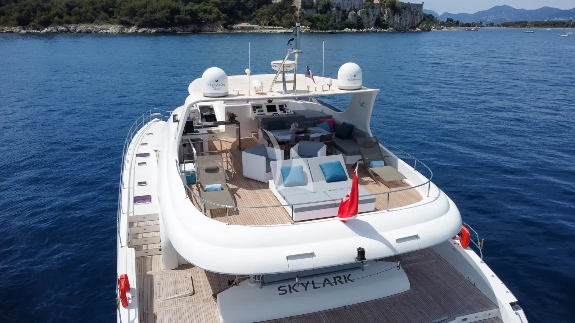 SKYLARK, photograph 3