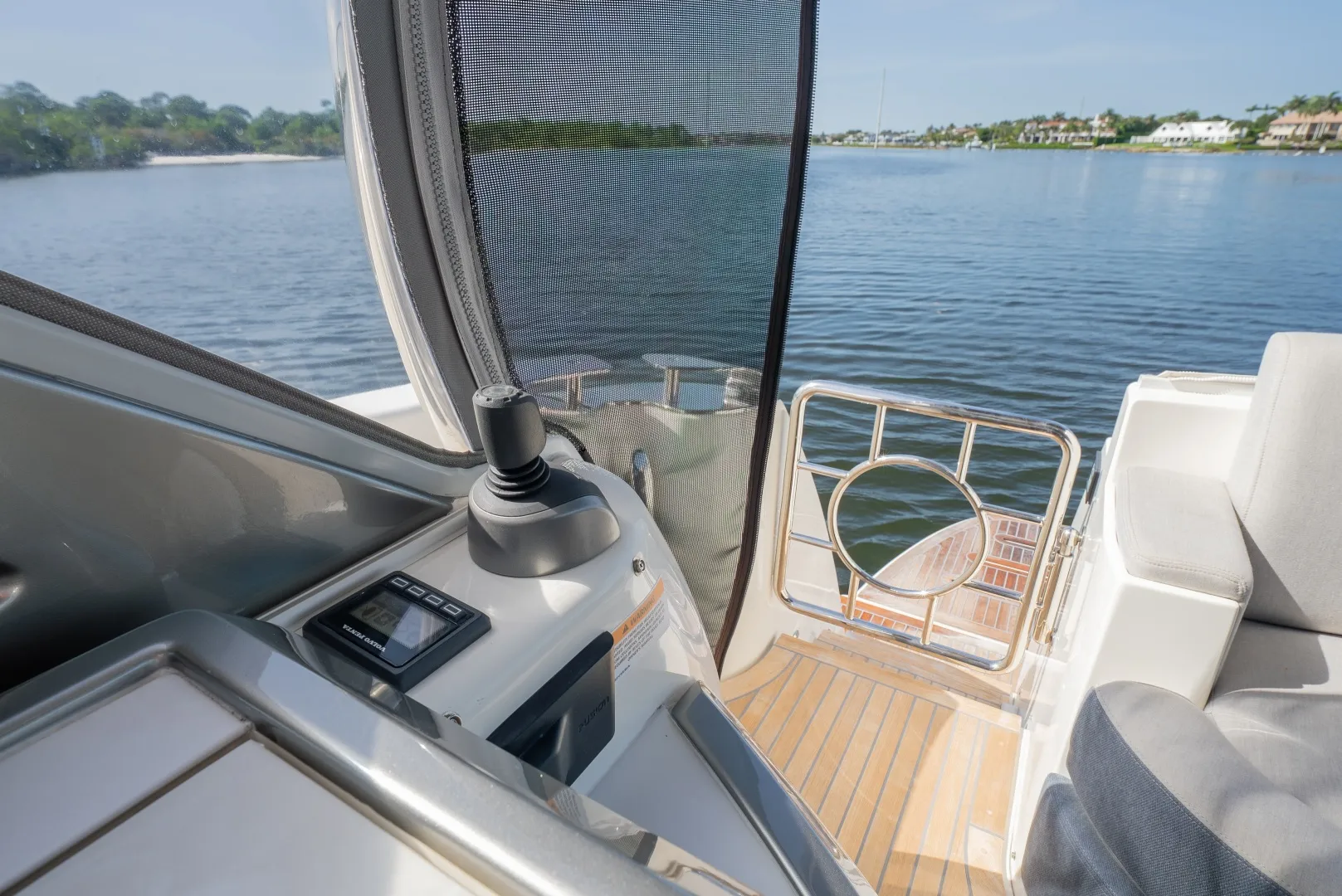 CAPTAIN FUN, photograph 7