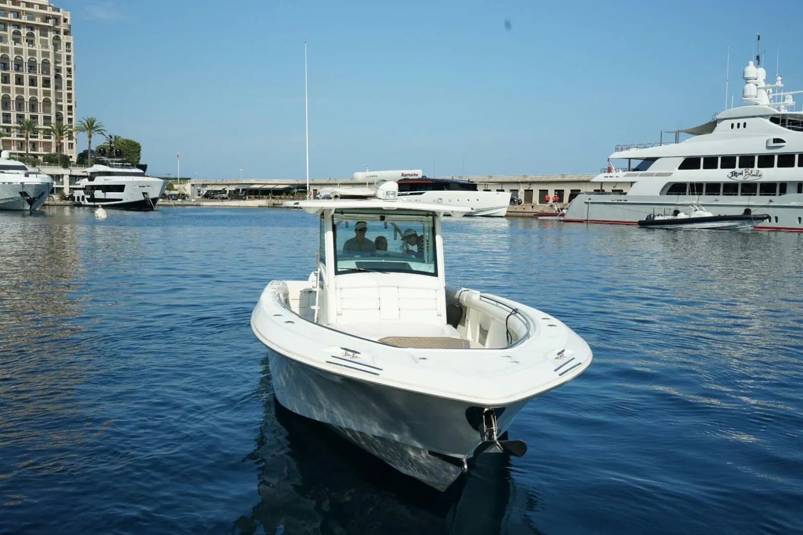 EXPLORER II, photograph 2