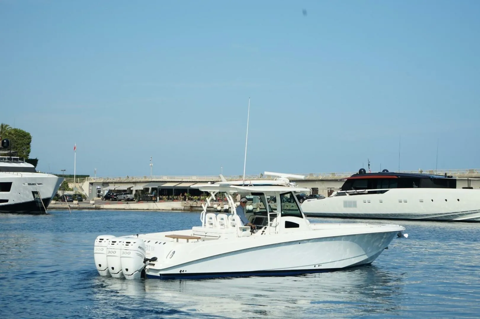 EXPLORER II, photograph 4