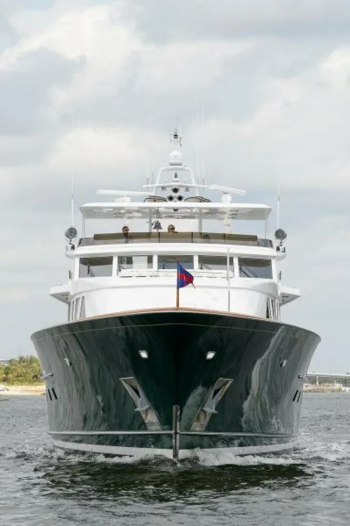 SILVER SEAS, photograph 4